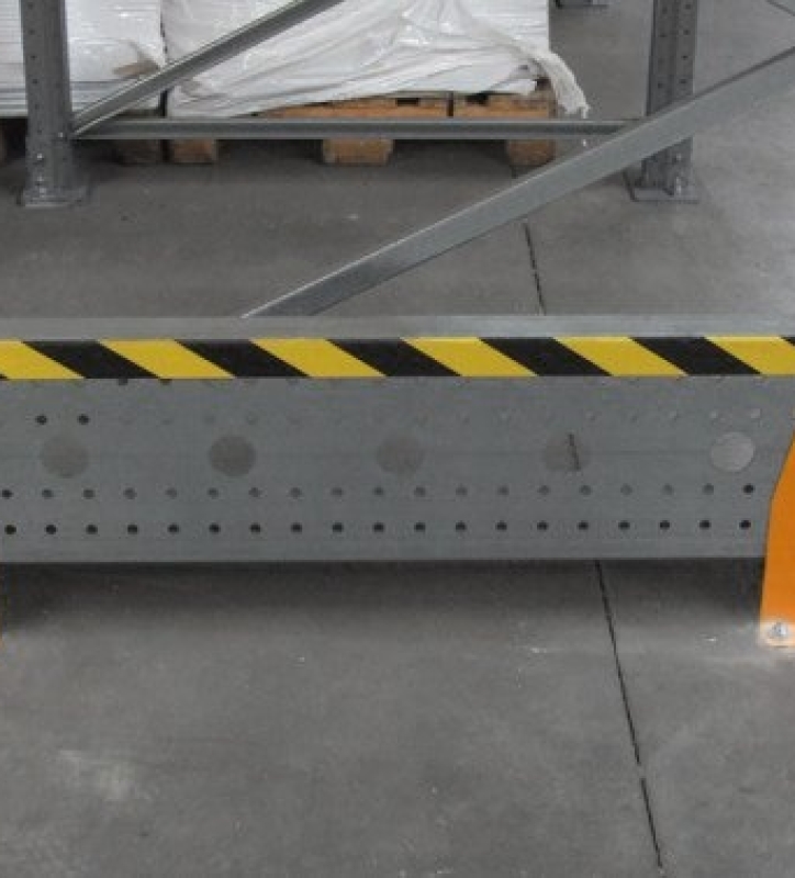 Staanderbeschermer L1250 mm voor enkel palletrek, incl. ankerbouten