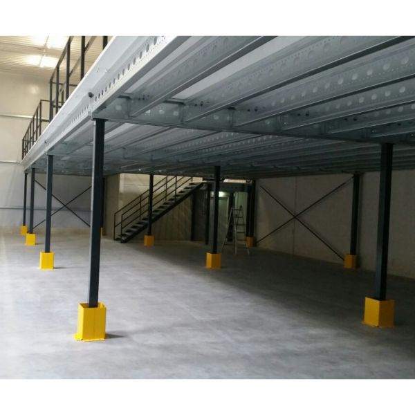  Verdubbel uw opslagruimte zonder dure verbouwingen met de Almaplatform tussenvloeren.